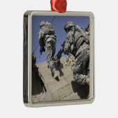 兵士ランニングの建物の上の階段 メタルオーナメント (右)