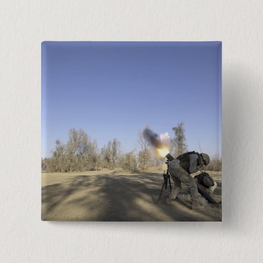 兵士2 缶バッジ (正面)