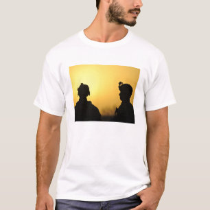 兵士 Tシャツ
