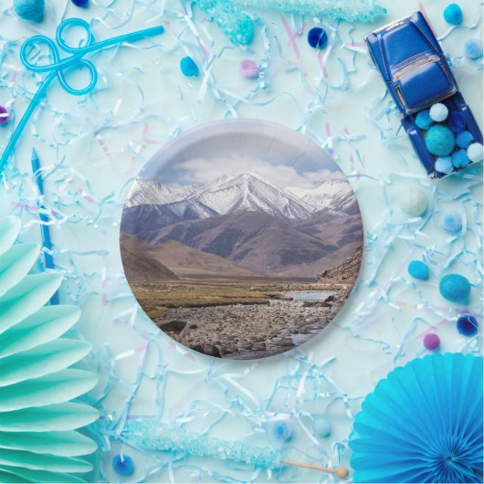 典型的なチベットの山の風景 ペーパープレート (パーティー)