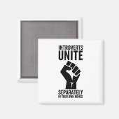 内向的な人々は自分の家で別々に団結する マグネット (正面/裏面)