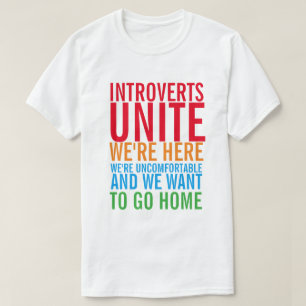内向的な人がTシャツを一つに Tシャツ