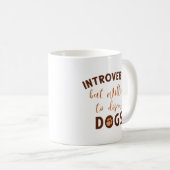 内向的な犬 コーヒーマグカップ (正面右)