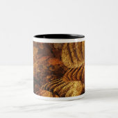 内部の地下(石) ツートーンマグカップ (中央)