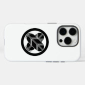 円で鷹の羽を交差させる Case-Mate iPhoneケース (裏面 (横))