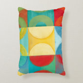 円とポップ・アートの正方形を使用した明るいアート アクセントクッション (正面(垂直))