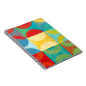 円とポップ・アートの正方形を使用した明るいアート ノートブック (右側)