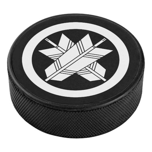 円の中で矢印を交差させる アイスホッケーパック (3/4)