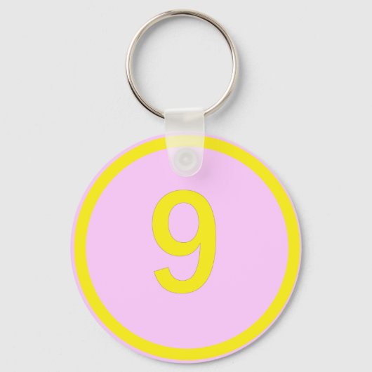 円の中の数字9 キーホルダー (正面)