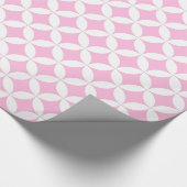 円の四半期トレリスのピンクの白いパターンのラップ ラッピングペーパー (角)
