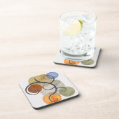 円コンテンポラリーパターン（の模様が）ある コースター (右側)