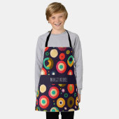 円ピンクブルー幾何パターン エプロン (着用した状態)