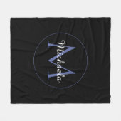 円ミニマルモノグラモダンムのイニシャル名 フリースブランケット (正面(横))