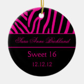 円形のオーナメントのショッキングピンクの黒のシマウマの菓子16 セラミックオーナメント (正面)