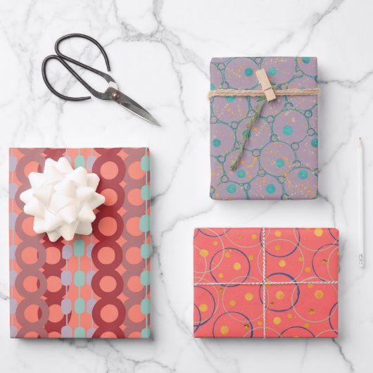 円抽象芸術パターン – 赤面、ラベンダー ラッピングペーパーシート (正面)