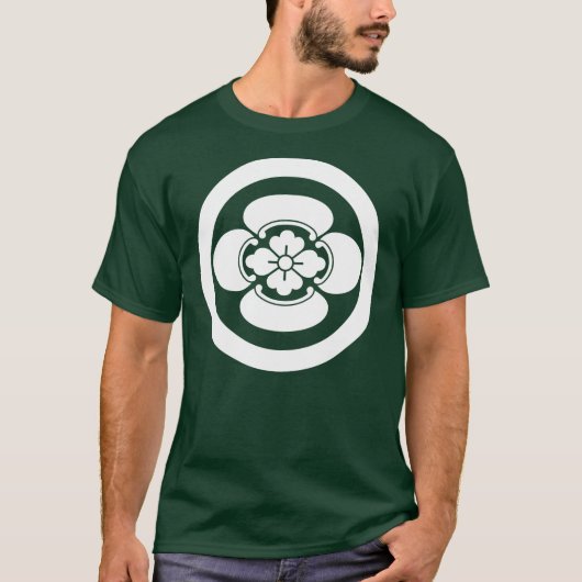 円状の木工 Tシャツ (正面)