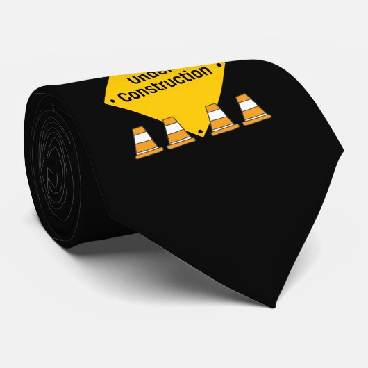 円錐形と建設中 ネクタイ (ロール)