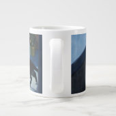 円錐形のマグのBetsy猫 ジャンボコーヒーマグカップ (裏面)