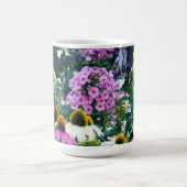 円錐花のピンクのガーデンフロックスの風景 モーフィングマグカップ (中央)