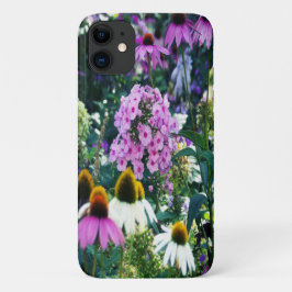 円錐花のピンクのガーデンフロックスの風景 iPhone 11 ケース
