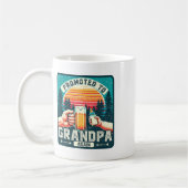 再びおじいちゃんに昇進する コーヒーマグカップ (左)