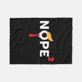 再びトランプおもしろいウィッグの政治衣装デモしない フリースブランケット (正面(横))