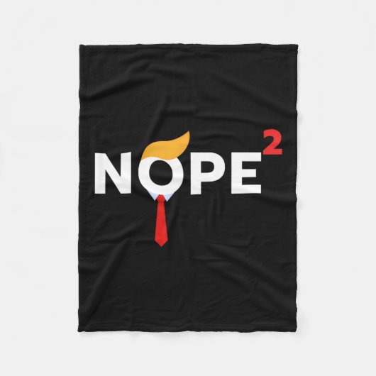 再びトランプおもしろいウィッグの政治衣装デモしない フリースブランケット (正面)