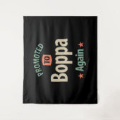 再びボッパに昇進する | Father Gift タペストリー (正面)