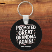 再び素晴らしおばあちゃんおもしろい妊娠ギフトに昇進 キーホルダー (正面)