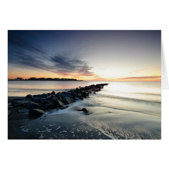 再び訪問される違反の入口の日の出 (正面横)