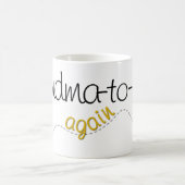 再度蜂のTシャツへの祖母 コーヒーマグカップ (中央)