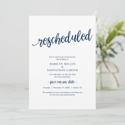 再延期された結婚式、ネイビーブルー、発表 招待状 (スタンド正面)