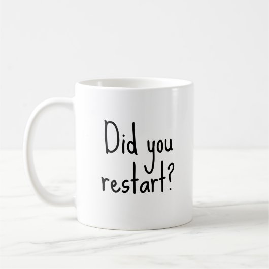 再起動したか？ |おもしろい IT専門事務所 コーヒーマグカップ (左)