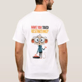 再起動しましたか?面白いマウス技術サポート Tシャツ (裏面)