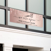 再開毛美しいサロンバラ金ゴールドグリッタードリップ 横断幕 (ビルの外側)