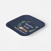 冒険がウッドランド動物の赤ちゃんシャワーを待つ ペーパープレート (傾斜あり)