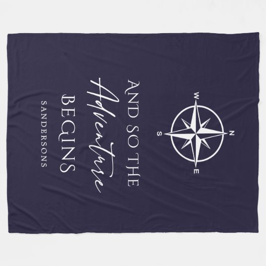 冒険がダークブルーパーソナライズされたに始まる フリースブランケット (正面(横))