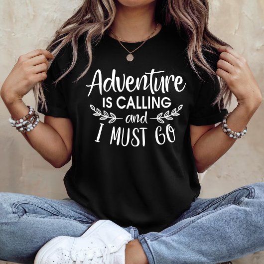 冒険が始まって行かねばならない Tシャツ