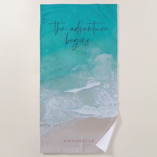 冒険が始まる熱帯砂ビーチ海 ビーチタオル (正面)
