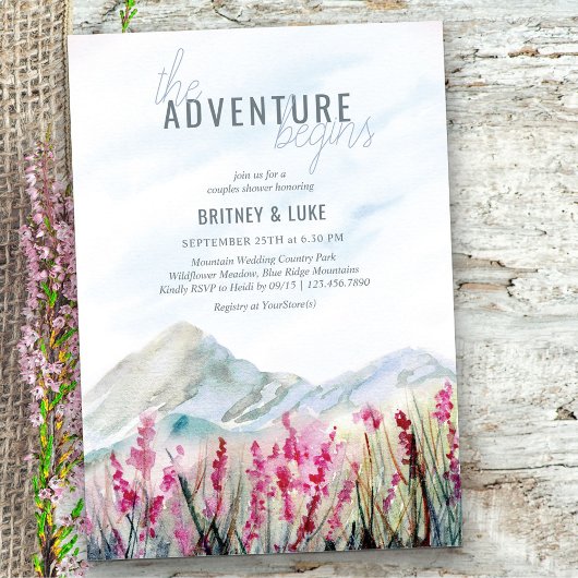 冒険が始まる草原カップルのシャワー 招待状