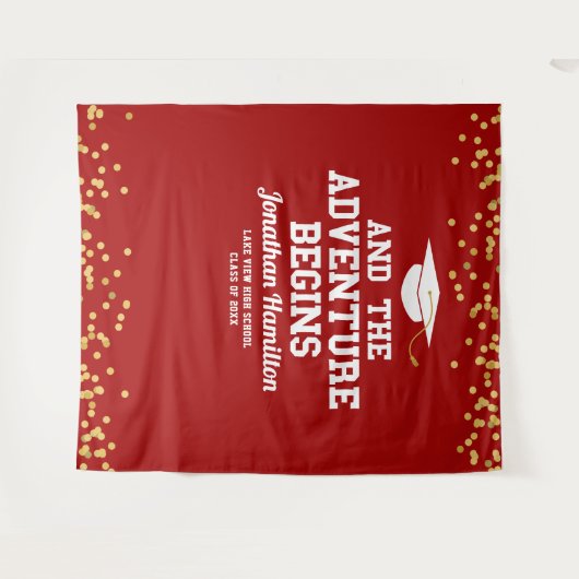 冒険が始まる赤い金ゴールドグラードパーティー背景 タペストリー (正面(横))