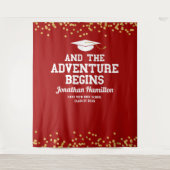 冒険が始まる 赤と金の卒業パーティー 背景 タペストリー (正面)