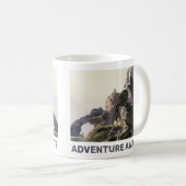 冒険が待っている。ファンタジーの風景 コーヒーマグカップ (正面右)