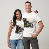 冒険が待っている。ファンタジーの風景 Tシャツ (ユニセックス)
