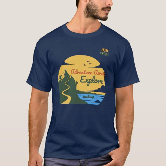 冒険が待っている:自然を探索しよう Tシャツ (正面)