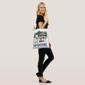 冒険のために作られたサモエド犬 トートバッグ (モデル)