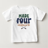 冒険の4歳の誕生日 ベビーTシャツ (正面)