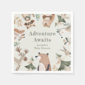 冒険はウッドランド動物のセージ赤ちゃんシャワーを待つ スタンダードカクテルナプキン (正面)