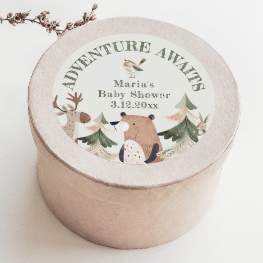 冒険はウッドランド動物のセージ赤ちゃんシャワーを待つ ラウンドシール