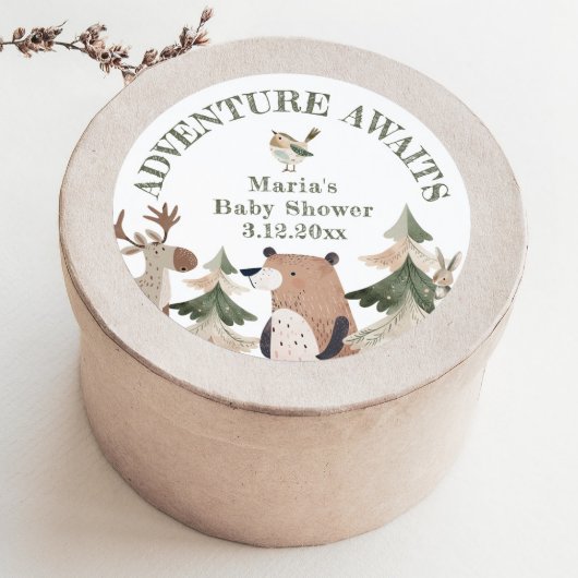 冒険はウッドランド動物の赤ちゃんシャワーを待つ ラウンドシール